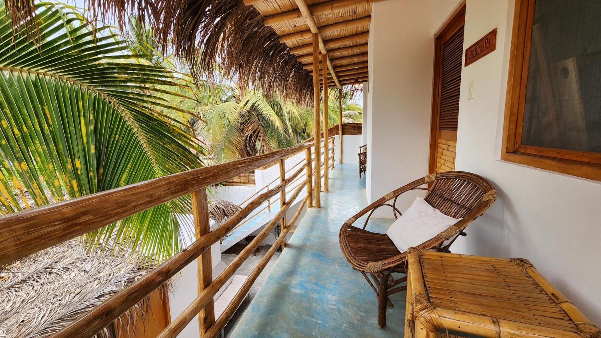 Kinti Guest House Mancora Bagian luar foto