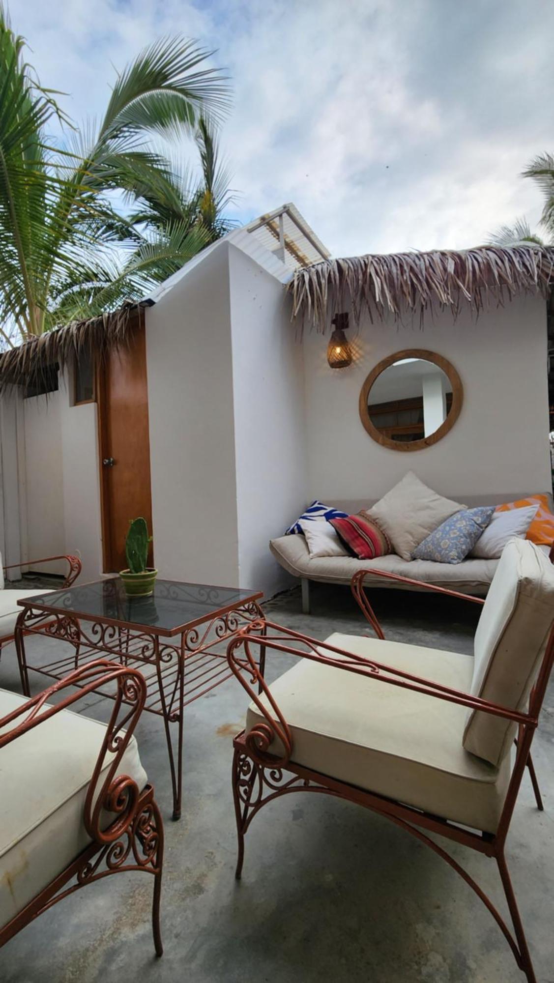 Kinti Guest House Mancora Bagian luar foto