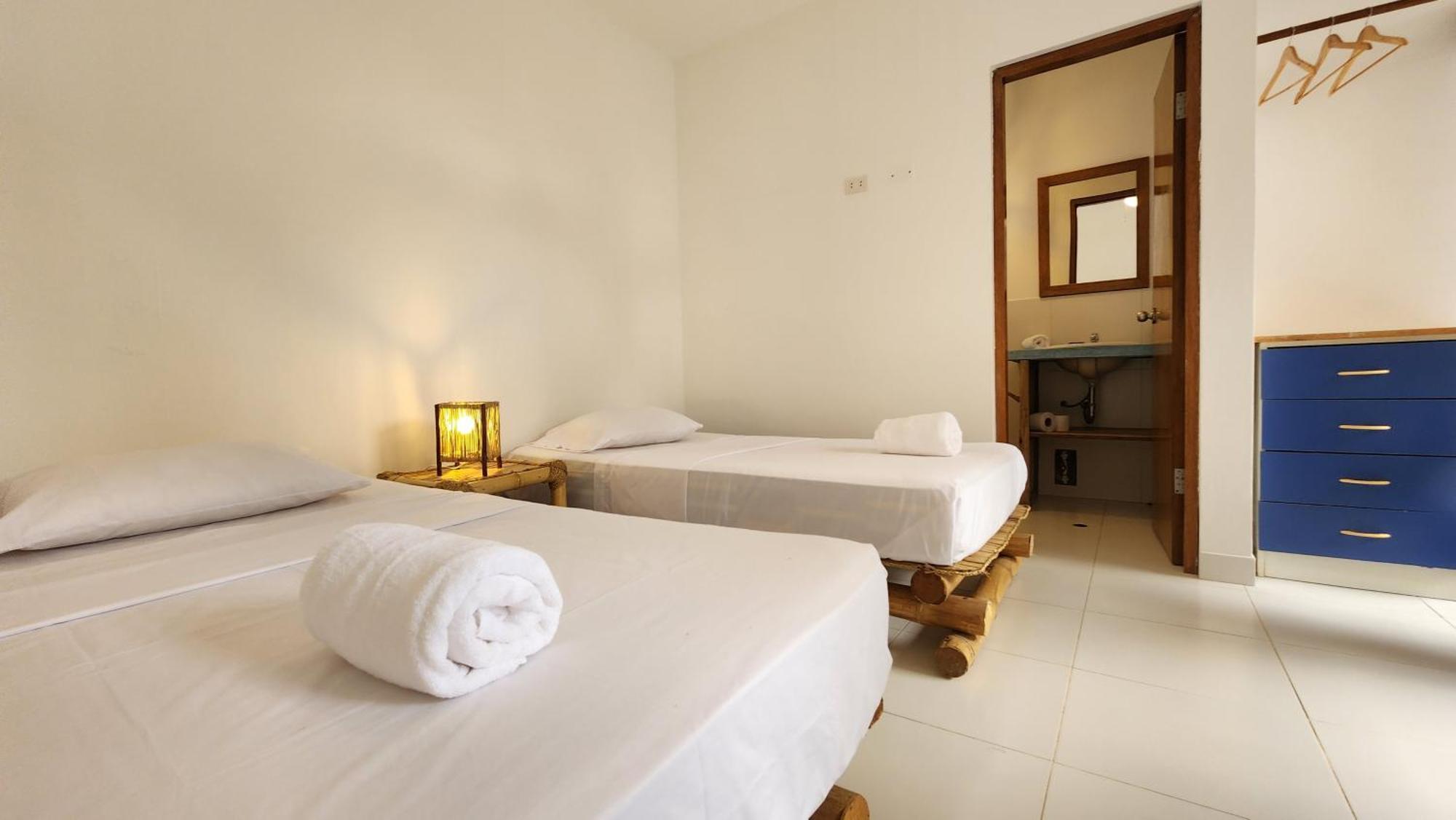 Kinti Guest House Mancora Bagian luar foto