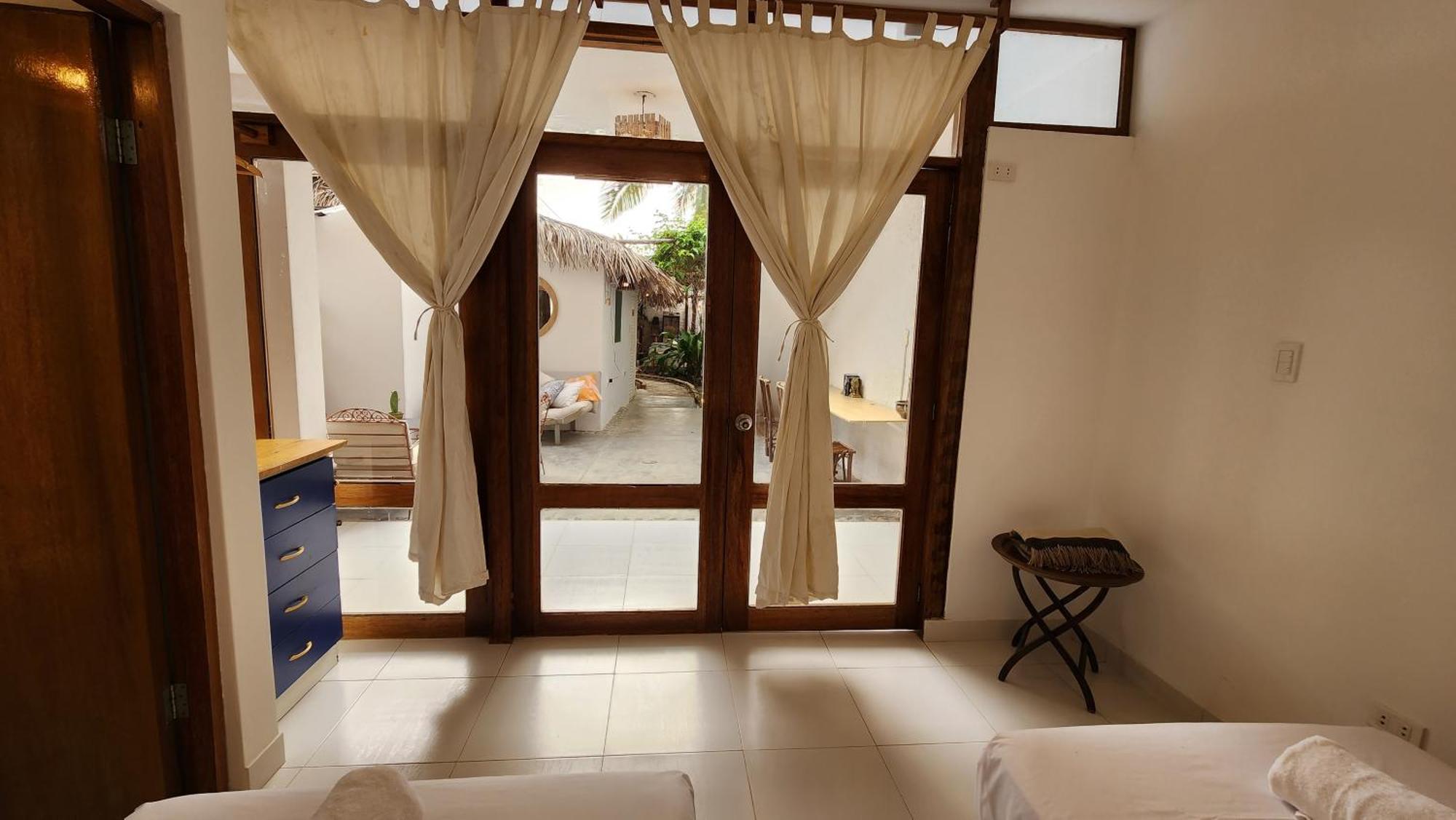 Kinti Guest House Mancora Bagian luar foto