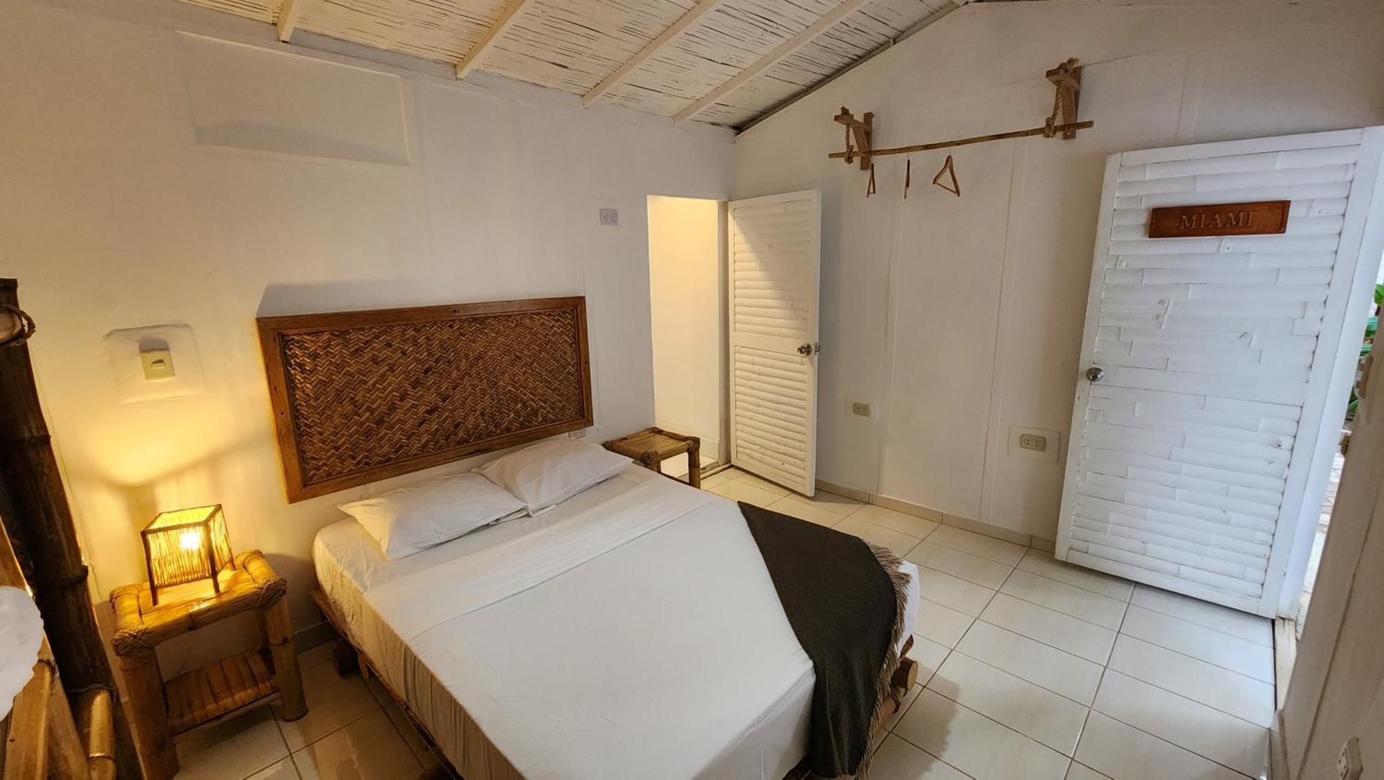 Kinti Guest House Mancora Bagian luar foto