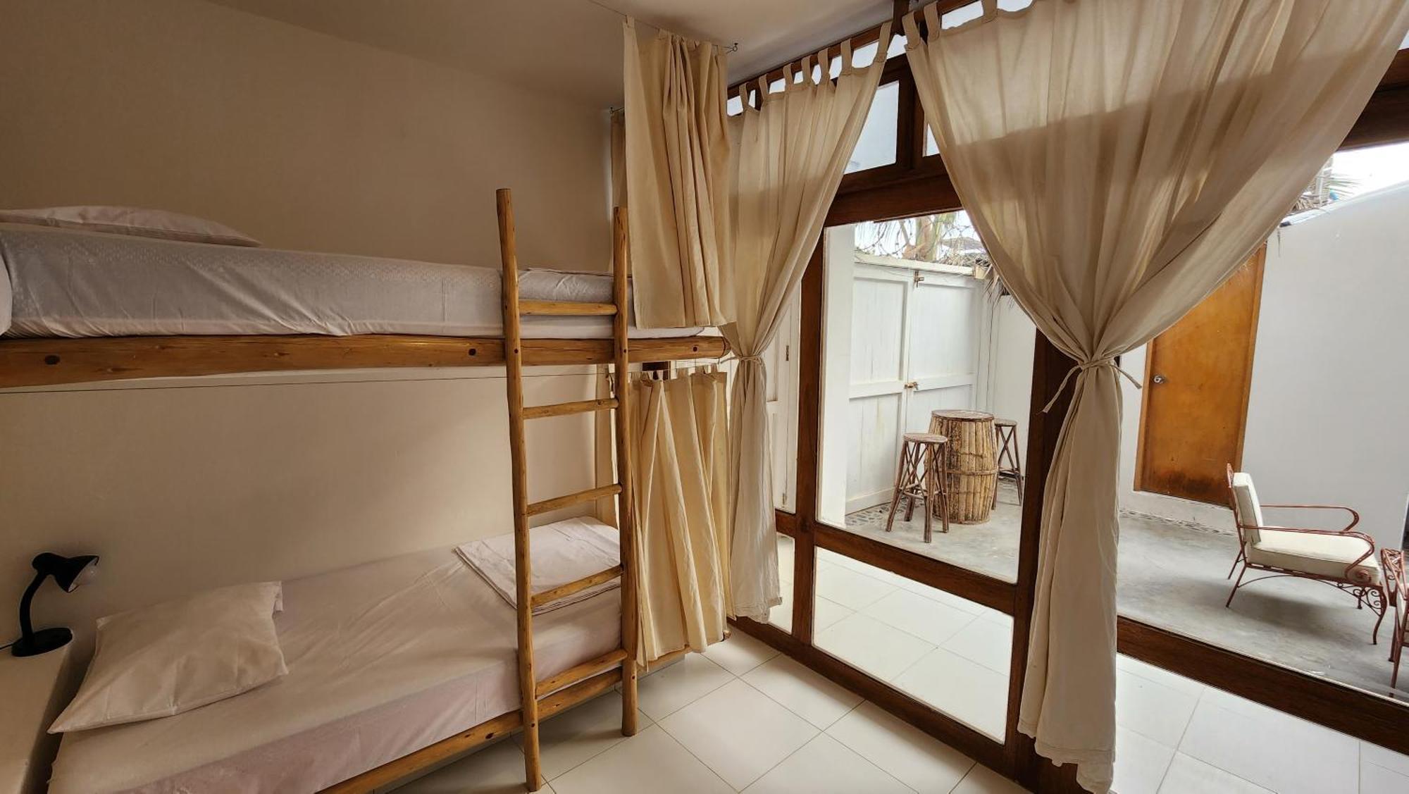 Kinti Guest House Mancora Bagian luar foto
