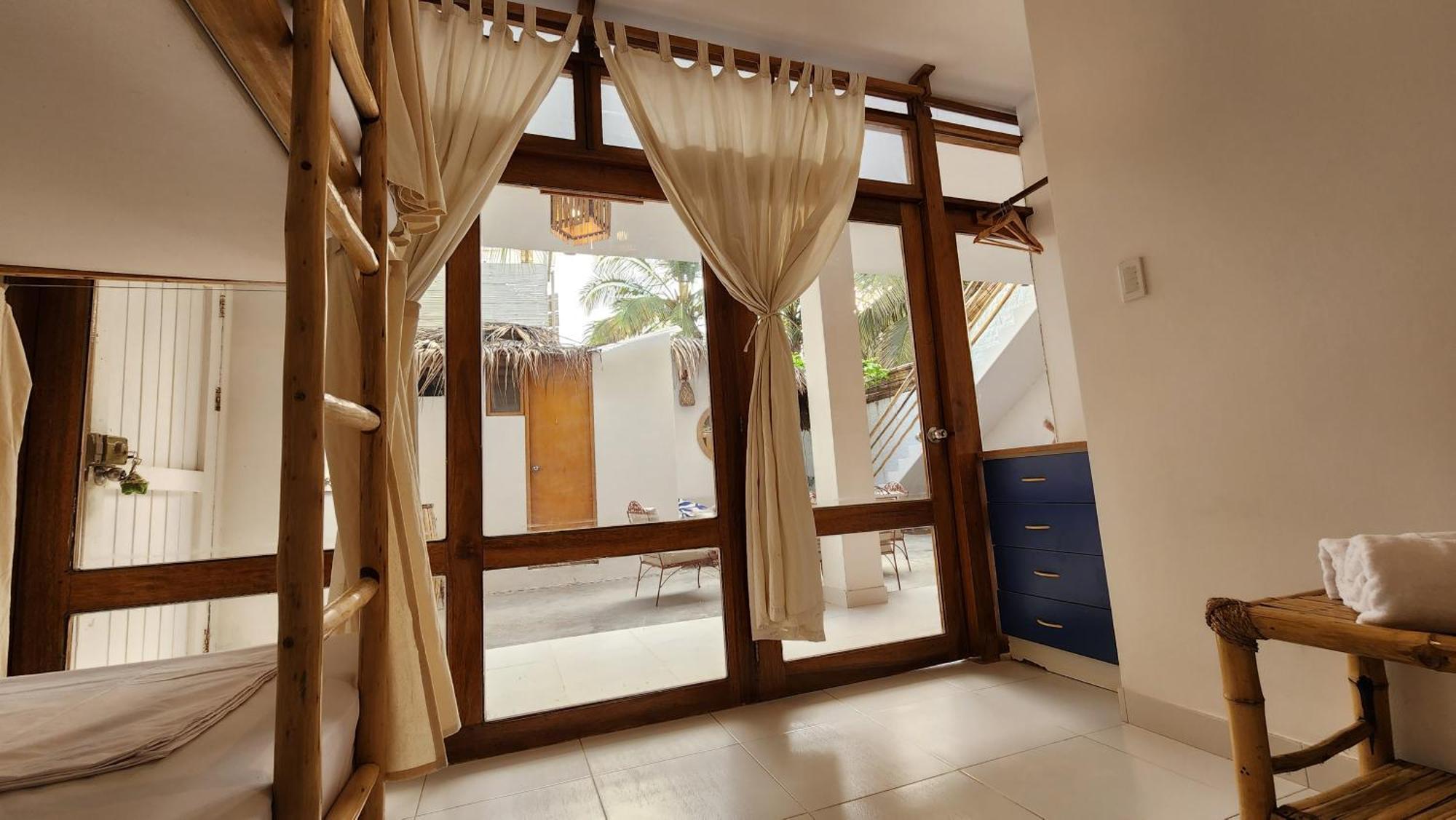 Kinti Guest House Mancora Bagian luar foto