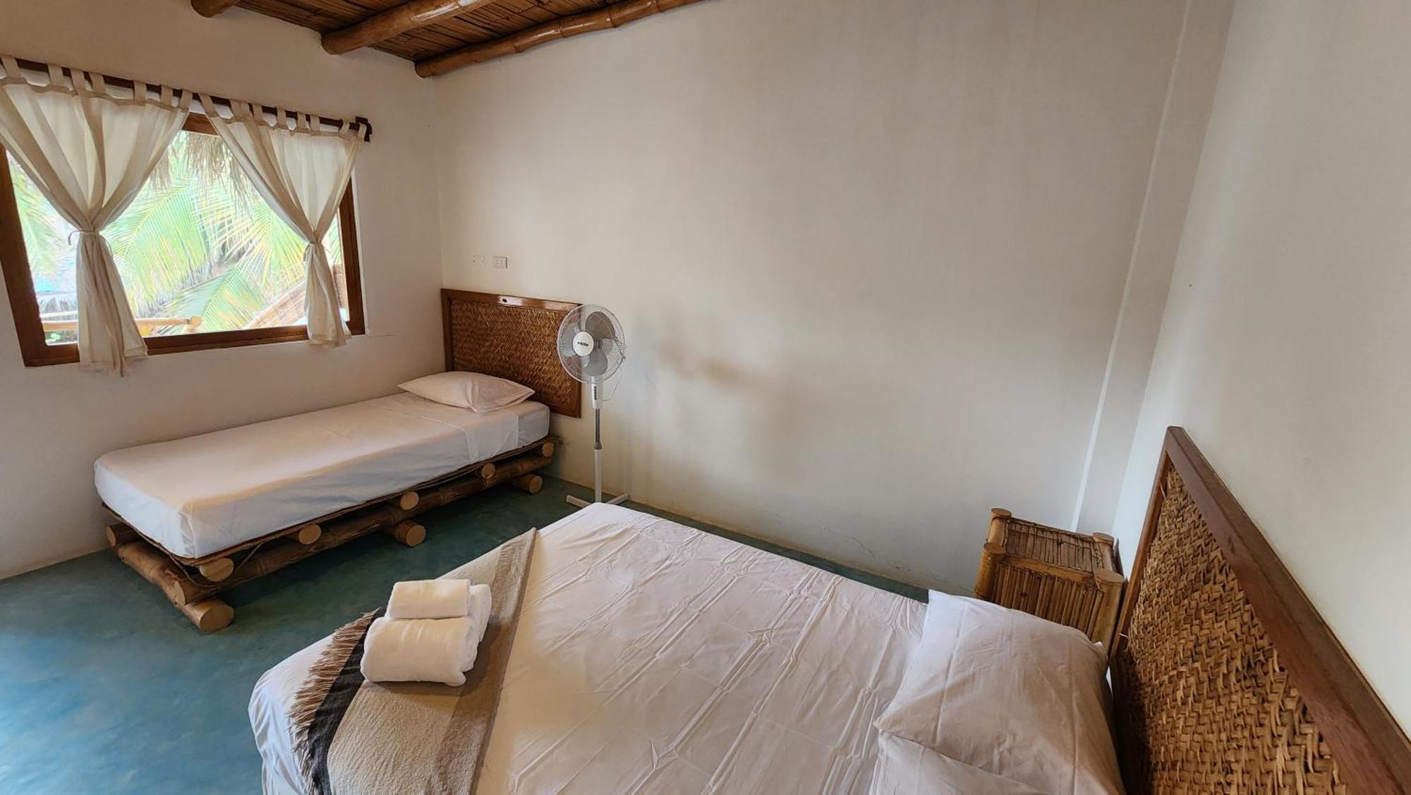 Kinti Guest House Mancora Bagian luar foto