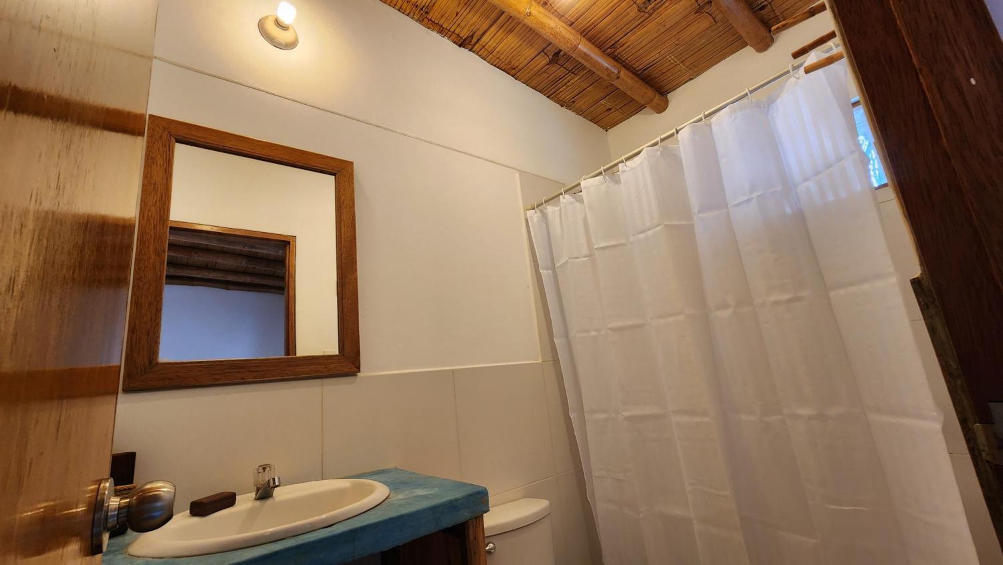 Kinti Guest House Mancora Bagian luar foto