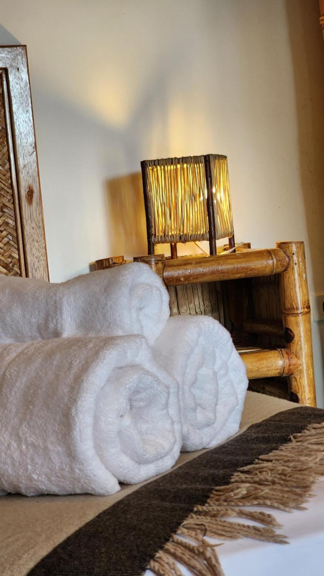 Kinti Guest House Mancora Bagian luar foto